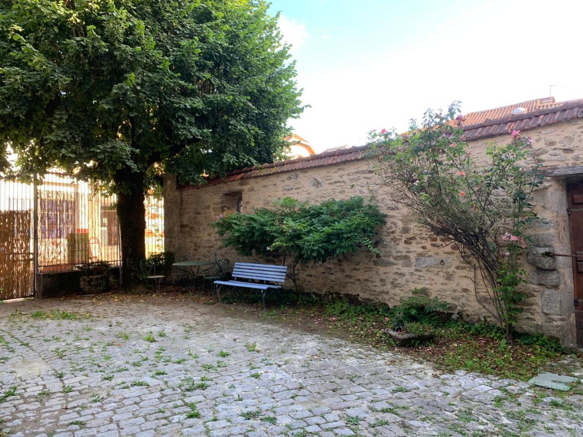 La Cour Pavee, T2 Lumineux, Cosy, Confort 55 M2 Saint Leonard de Noblat Bagian luar foto